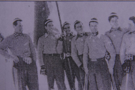 1948 - St. Moritz Olimpiyatları Asım Kurt, Dursun Bozkurt, Kerami Sakarya, Muzaffer Demirhan, Raşit Tolun, Osman Yüce, Ahmet Giray