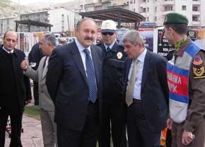 Belediye Başkanı H.Ali Polat ve Emniyet Müdürü Burhan Gümüş