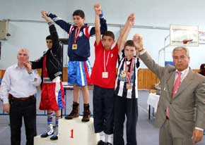 Milli Eğitim Şube Müdürü Yavuz Selim Ağın ve Gençlik Spor İl Şube Müdürü Ahmet Karslıoğlu 6 gün boyunca Bayburt'ta bulunan genç sporcularla yakından ilgilendi