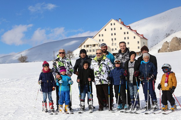Kop Dağı'nda kayak sezonu başladı (2017)
