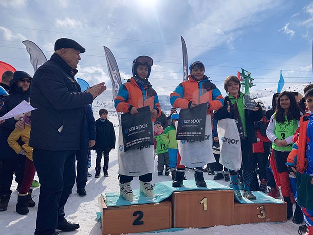 Kop Dağı'nda İsmail Şimşek Kayak Kupası