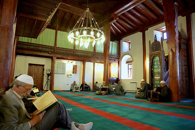 Tarihi üç camide mukabele geleneği