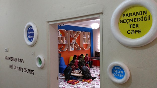 Çocuklara ait 'ilk' köy odası: Kıraat Kafe