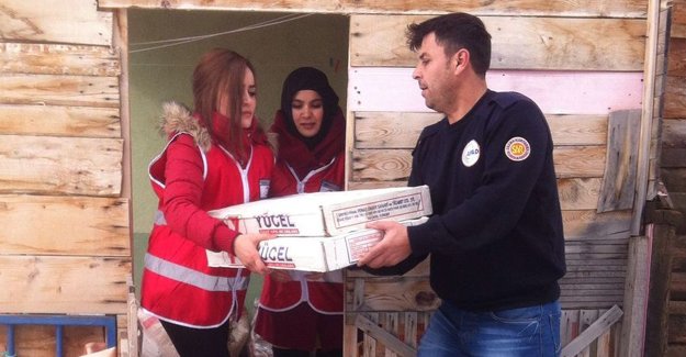 Türk Kızılayı'ndan 5 aileye yardım