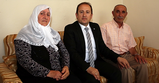 Vali Pehlivan, Şehit Hakan Öner'in ailesini ziyaret etti
