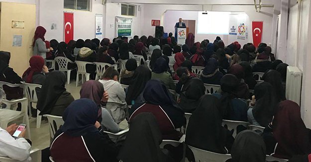 Bayburt'ta “İslam'da Kadının Yeri” konferansı
