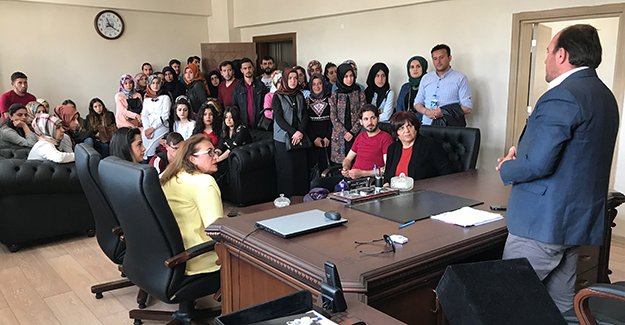 Üniversitesi öğrencileri Başkan Ersen'i ziyaret etti