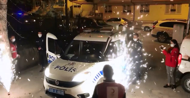 Bayburt Genç Kızılay'dan Türk Polis Teşkilatına Sürpriz