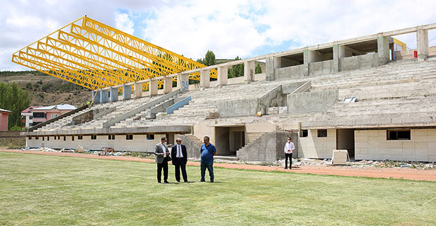 Gençosman Stadyumu tribün inşaatı devam ediyor