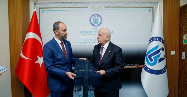27. Dönem TBMM Başkanı İsmail Kahraman’dan, Rektör Türkmen’e Ziyaret