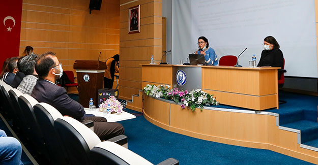 Bayburt Üniversitesi'nde 'COVID-19' Konferansı