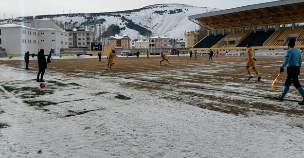 Futbola da kar engeli, Bayburt Özel İdarespor'un maçı ertelendi!