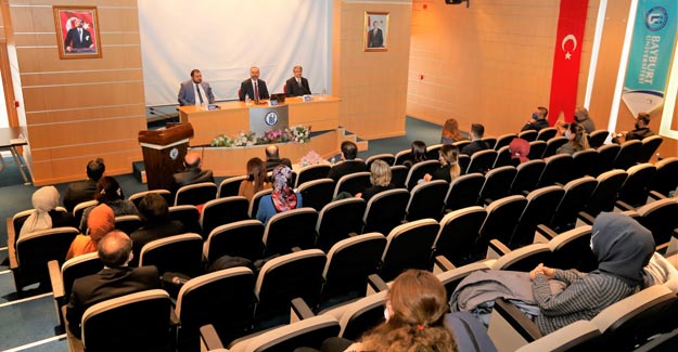 Bayburt Üniversitesi'nde Akademik Kurul Toplantıları