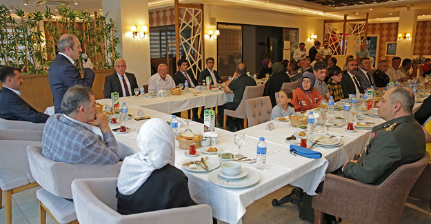 Bayburt'ta Gaziler ve Şehit Aileleri Onuruna Yemek