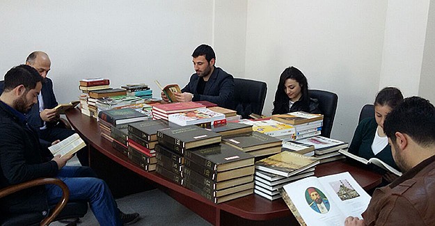 AK Parti Gençlik Kollarından kitap bağışı