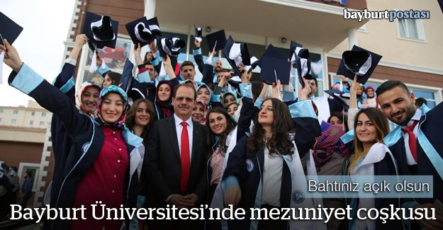 Bayburt Üniversitesi'nde mezuniyet sevinci