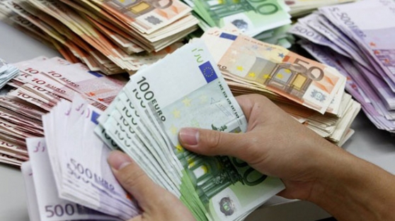 Euro, 11 yılın dibini gördü!