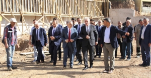 Ağbal, belediye projelerini inceledi