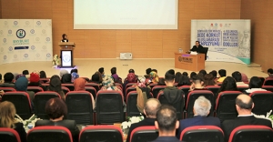 Vali Yeter’den 'Kültür ve Yerel Yönetimler' konulu konferans