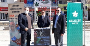 Uygur Türkleri için Bayburt'ta imza kampanyası