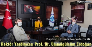 Bayburt Üniversitesi Rektör Yardımcısı Prof. Dr. Ümmügülsüm Erdoğan