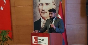Karakaşoğlu: "2022 bütçesinde öğrenci giderlerinden çok faiz giderleri var"
