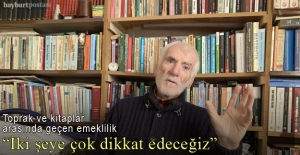 Yavuz Selim Ağın Hoca, emekliliğini toprak ile kitaplar arasında geçiriyor