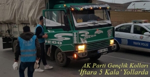 AK Parti Bayburt Gençlik Kolları 'İftara 5 Kala' Yollarda
