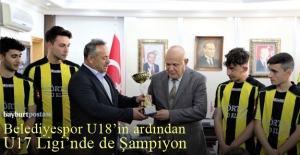 Bayburt Belediyespor, U18 ve U17 Liglerinde Şampiyon