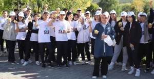 Bayburt'ta 'Sağlıkla Yaşayan Türkiye' temalı farkındalık yürüyüşü