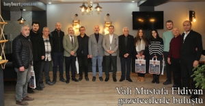 Vali Mustafa Eldivan, gazetecilerle bir araya geldi