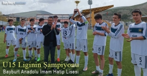 U15 liginin şampiyonu Bayburt Anadolu İmam Hatip Lisesi Spor Kulübü