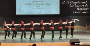 Bayburt Lisesi Halk Oyunlarında Türkiye Dördüncüsü
