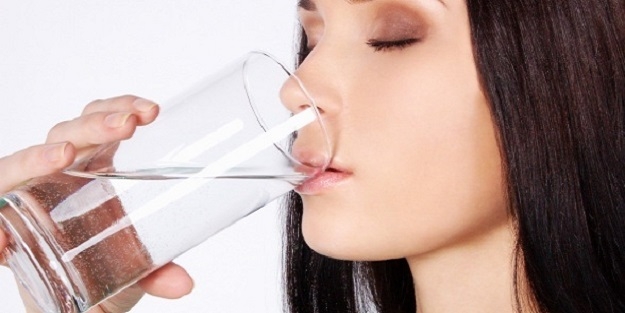 Yeterince su içmemenin yol açtığı 11 rahatsızlık
