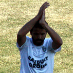 Oynadığı futbolla takdir toplayan Kazım Şeker, 81. dakikada oyundan alınırken seyirciler tarafından ayakta alkışlandı… 